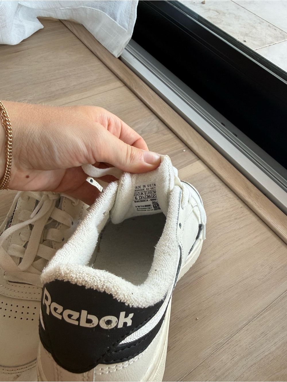 Reebok Low-Top Sneakers - Picture 5 of 6